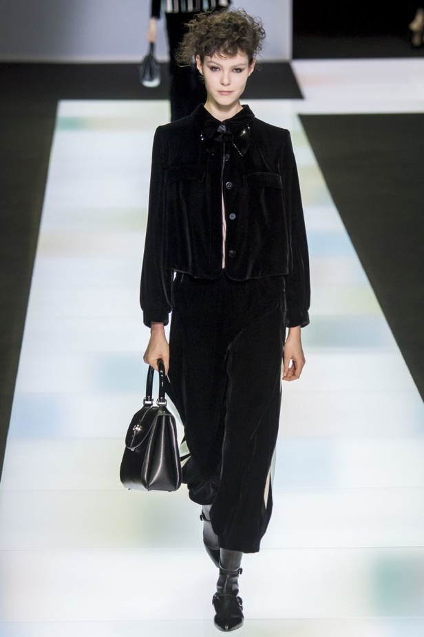 عرض جورجيو ارماني لخريف وشتاء 2016-2017