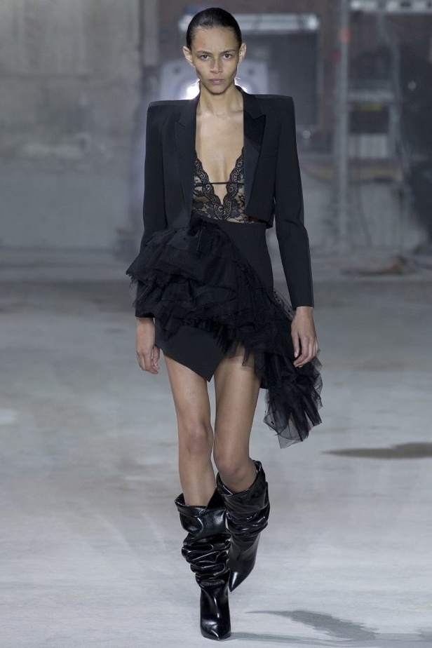 مجموعة Saint Laurent لخريف وشتاء 2017