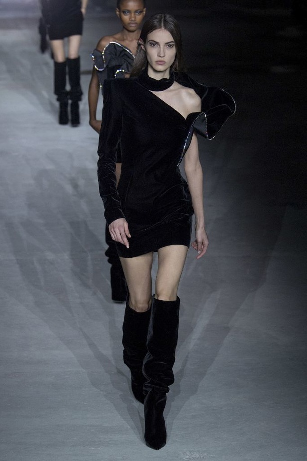 مجموعة Saint Laurent لخريف وشتاء 2017