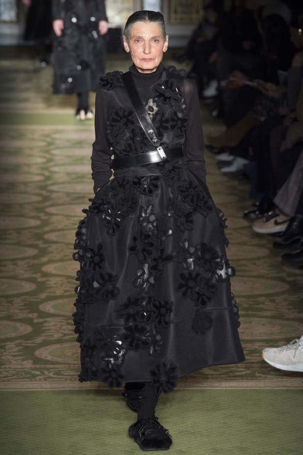 مجموعة سيمون روشا لخريف وشتاء 2017