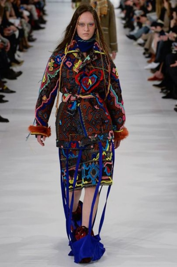 عرض أزياء ميزون مارجيلا لخريف وشتاء 2017-2018