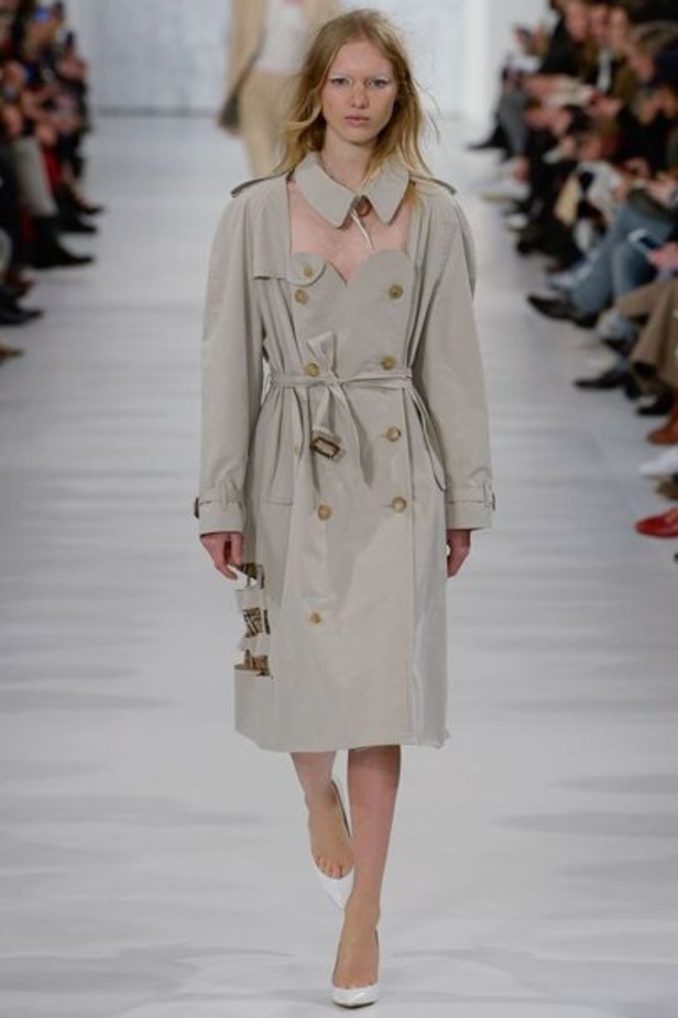 عرض أزياء ميزون مارجيلا لخريف وشتاء 2017-2018