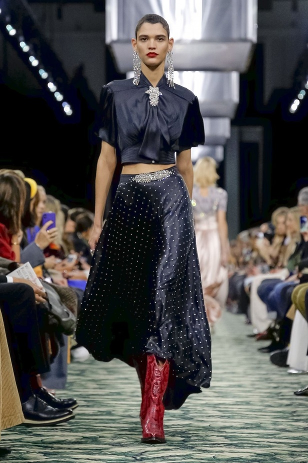 عرض أزياء باكو رابان لخريف وشتاء 2019