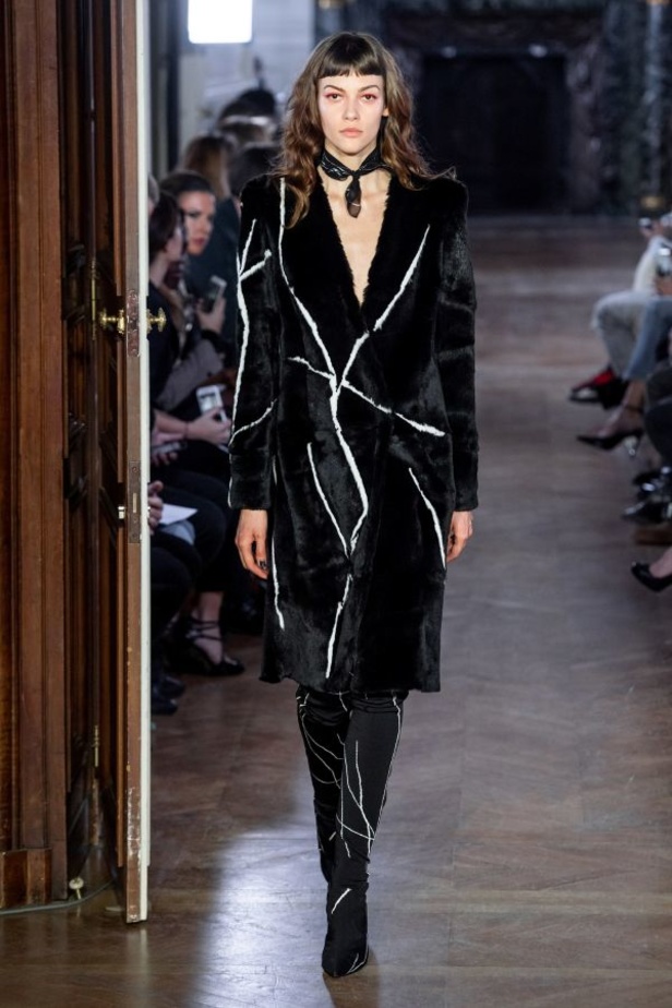 مجموعة Guy Laroche للألبسة الجاهزة لخريف و شتاء 2019