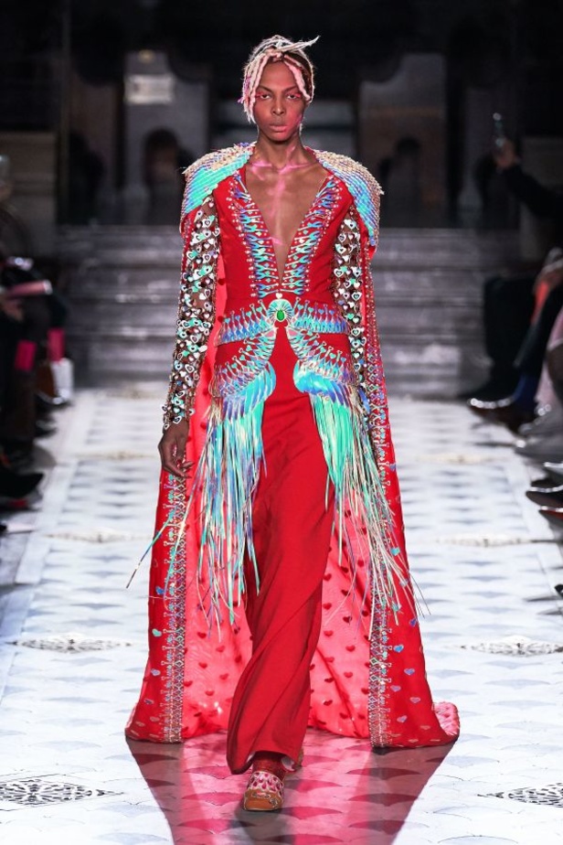 مجموعة Manish Arora للألبسة الجاهزة لخريف وشتاء 2019