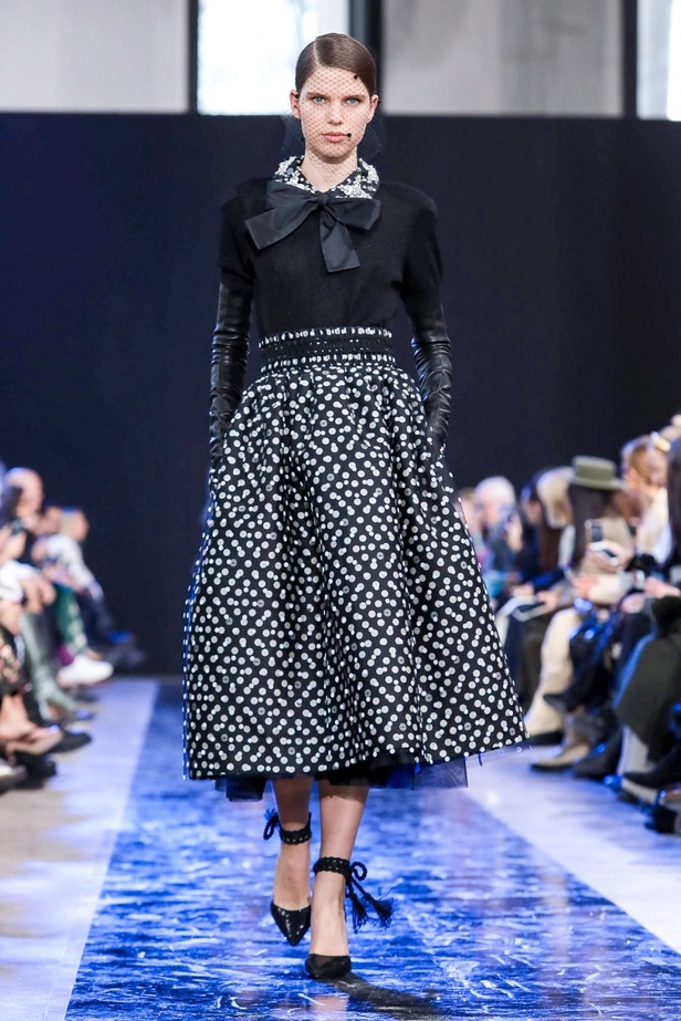 مجموعة Elie Saab لخريف وشتاء 2020-2021 خلال اسبوع الموضة في باريس