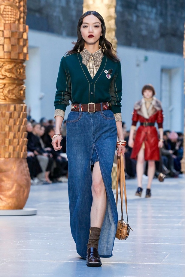 مجموعة كلوي Chloe لخريف وشتاء 2020-2021 خلال اسبوع الموضة في باريس