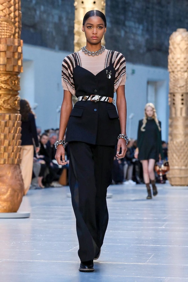 مجموعة كلوي Chloe لخريف وشتاء 2020-2021 خلال اسبوع الموضة في باريس