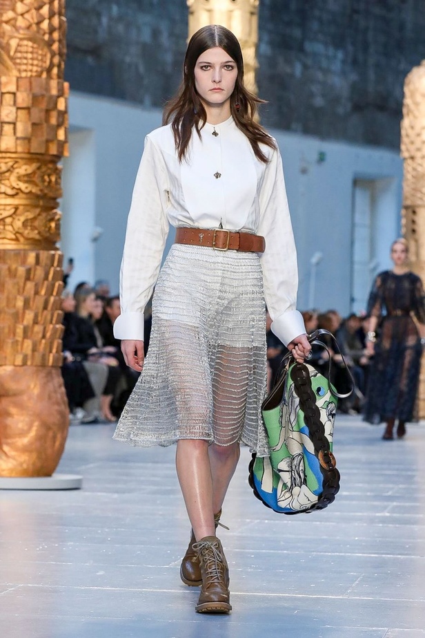 مجموعة كلوي Chloe لخريف وشتاء 2020-2021 خلال اسبوع الموضة في باريس