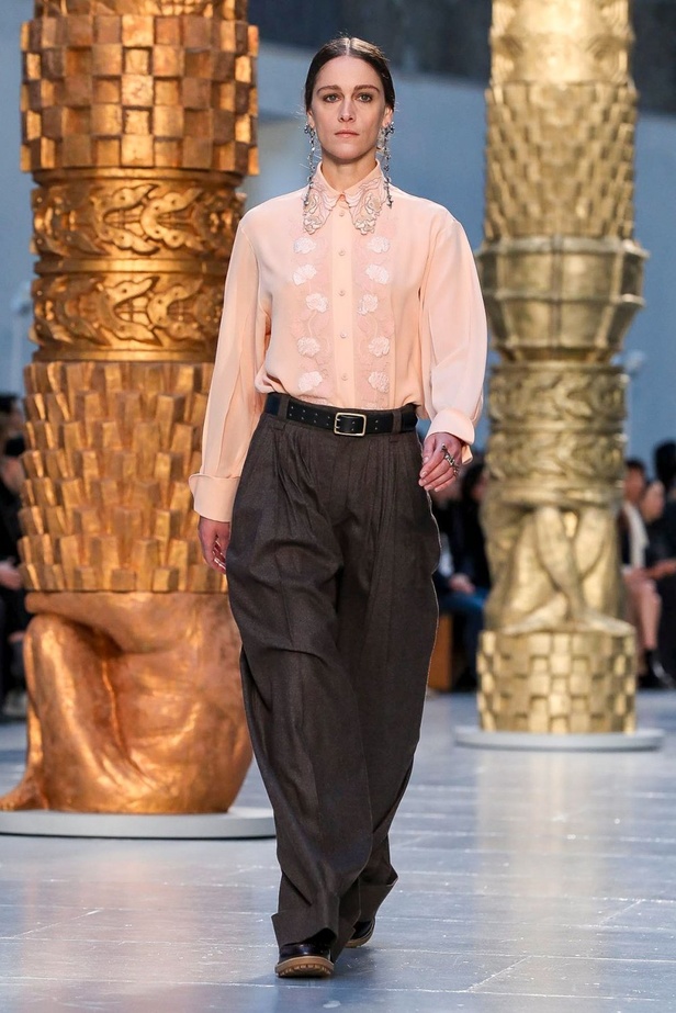 مجموعة كلوي Chloe لخريف وشتاء 2020-2021 خلال اسبوع الموضة في باريس