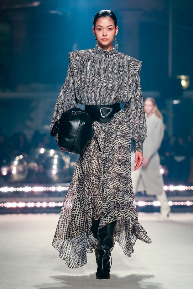 ازياء Isabel Marant لخريف وشتاء 2020 خلال اسبوع الموضة في باريس