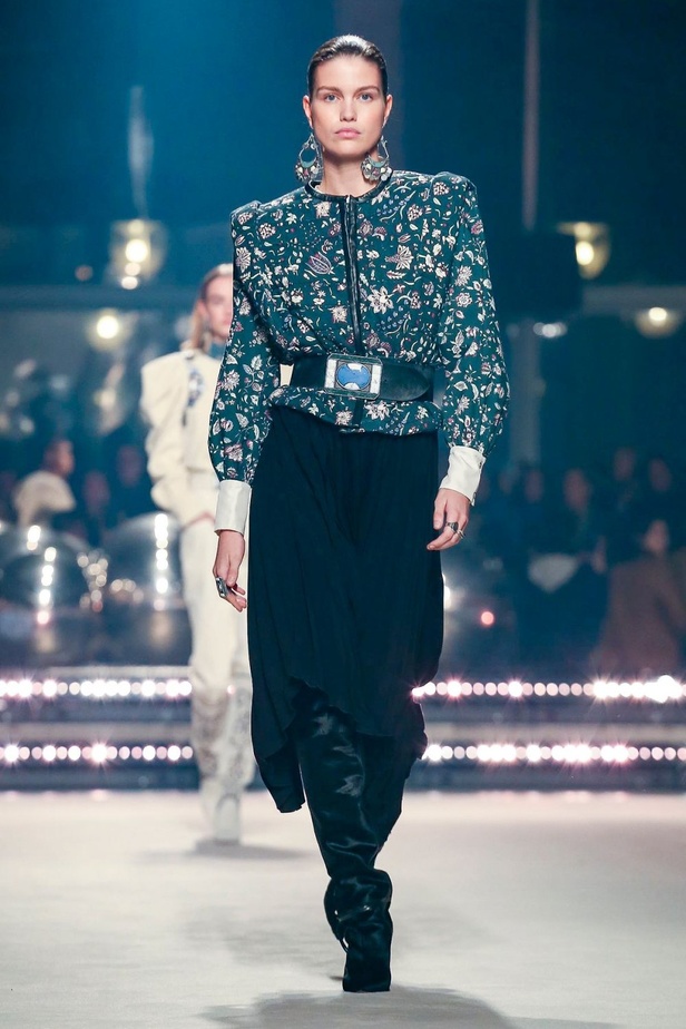 ازياء Isabel Marant لخريف وشتاء 2020 خلال اسبوع الموضة في باريس