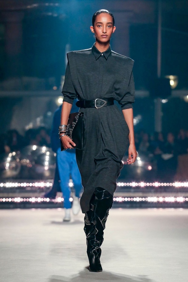 ازياء Isabel Marant لخريف وشتاء 2020 خلال اسبوع الموضة في باريس