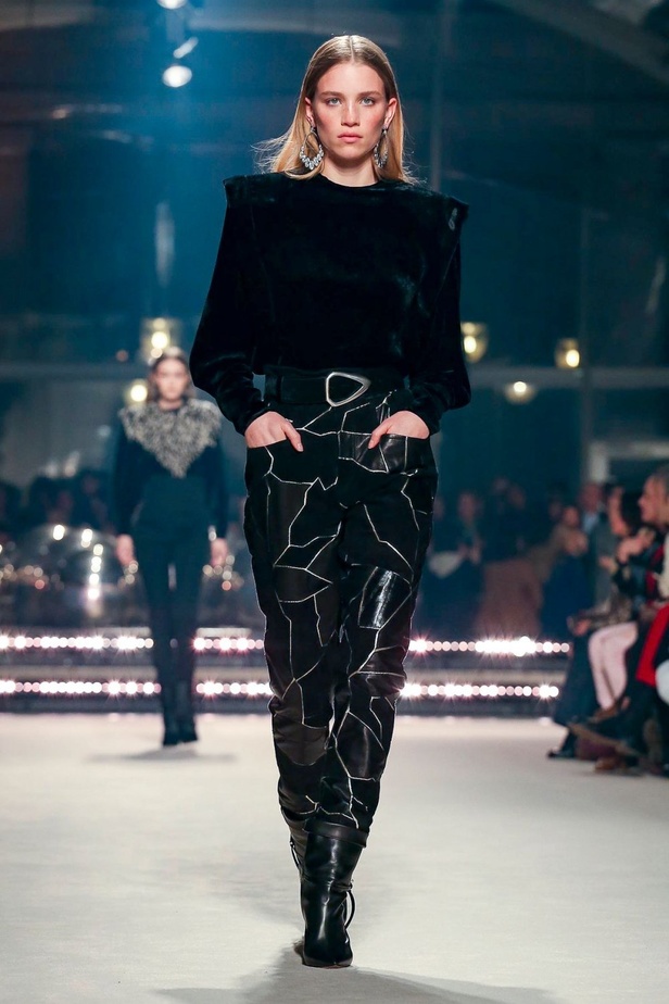 ازياء Isabel Marant لخريف وشتاء 2020 خلال اسبوع الموضة في باريس