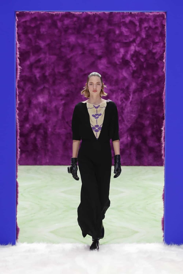 عرض ازياء مجموعة Prada لموسم خريف وشتاء 2021 في ميلانو