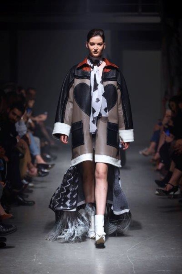 هذا فعله فيروس Lili بحسين بظاظا.. إبداع بمجموعة شتاء 2018 تخطى الحدود