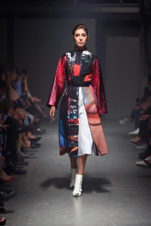 هذا فعله فيروس Lili بحسين بظاظا.. إبداع بمجموعة شتاء 2018 تخطى الحدود