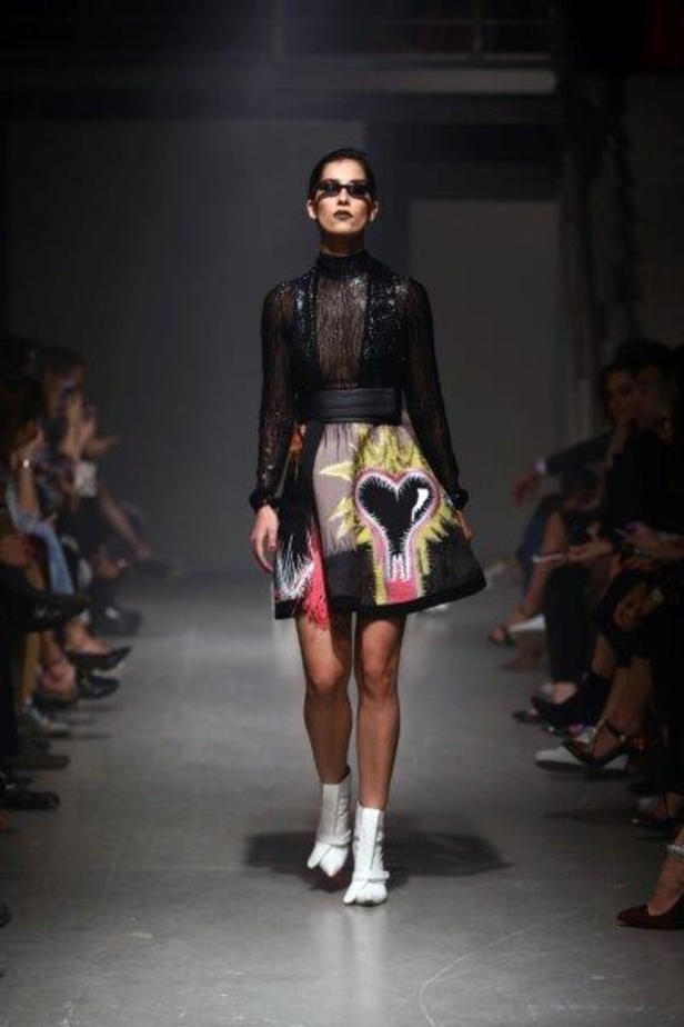 هذا فعله فيروس Lili بحسين بظاظا.. إبداع بمجموعة شتاء 2018 تخطى الحدود