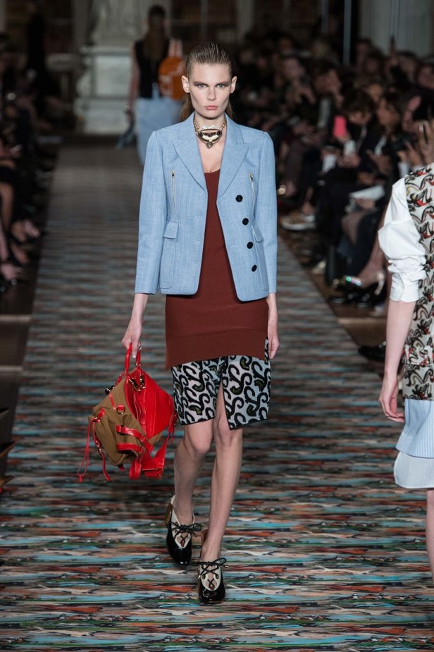 من باريس الى لندن.. مجموعة ديور كروز 2017!