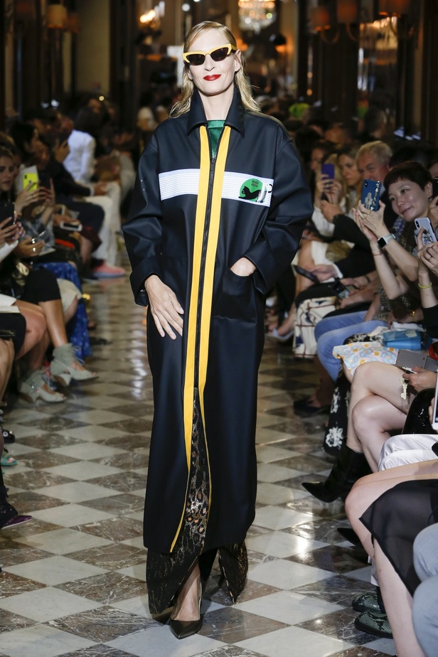 مزيج من العصرية والكلاسيكية في أحدث مجموعة لدار Miu Miu ريزورت 2019