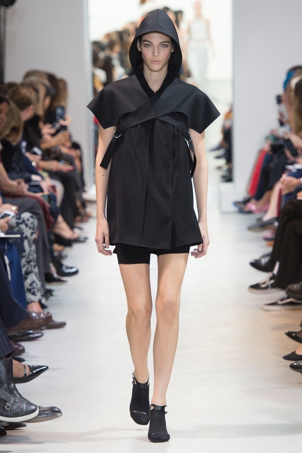 مجموعة “باكو رابان” لموسم ربيع وصيف 2017 