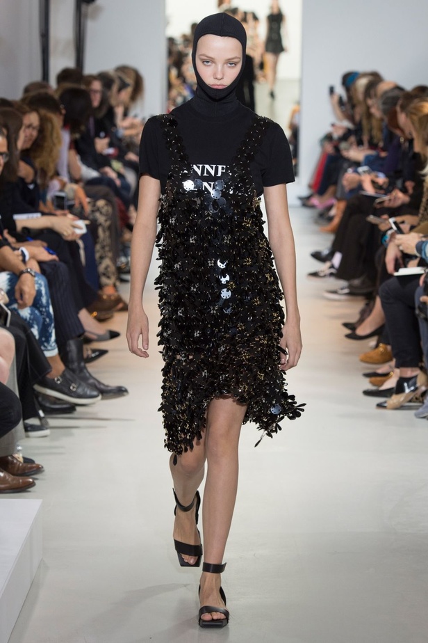 مجموعة “باكو رابان” لموسم ربيع وصيف 2017 