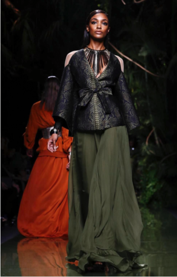 عرض أزياء Balmain لصيف وربيع ٢٠١٧ !