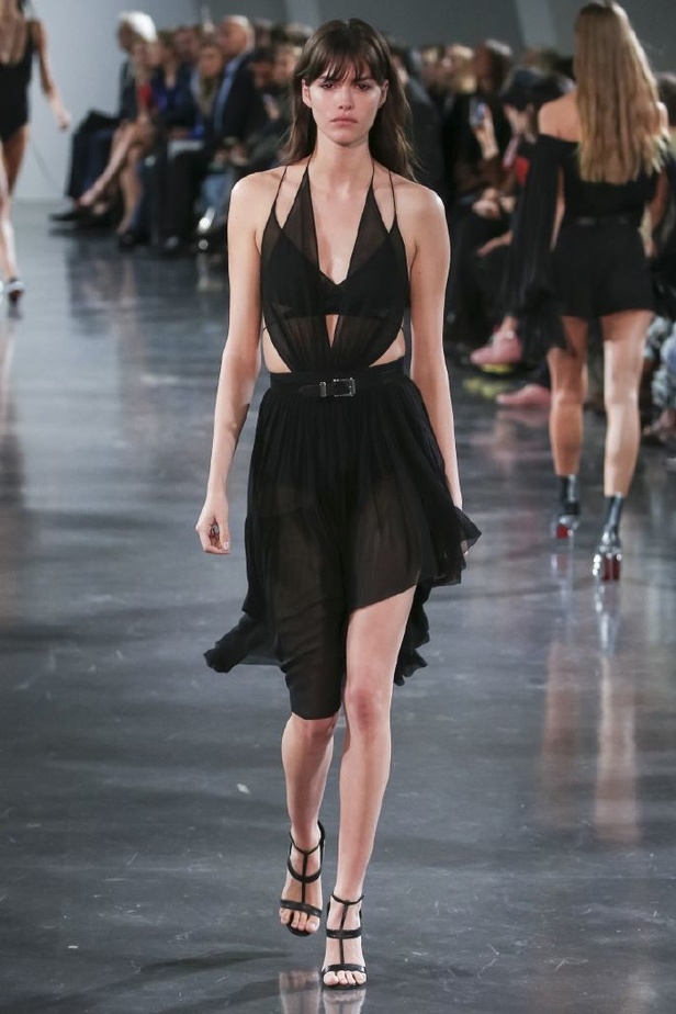 مجموعة موغلر لموسم ربيع وصيف 2018