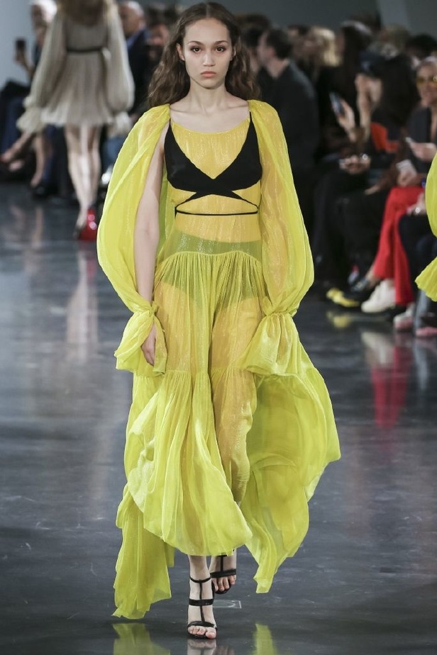 مجموعة موغلر لموسم ربيع وصيف 2018