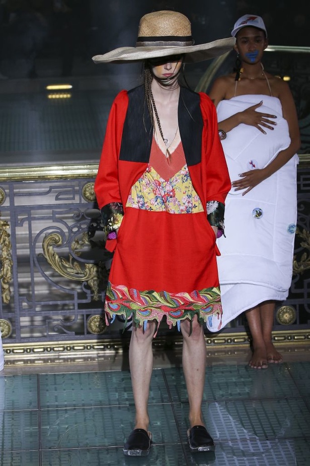 مجموعة Andreas Kronthaler for Vivienne Westwood لربيع وصيف ٢٠١٨!