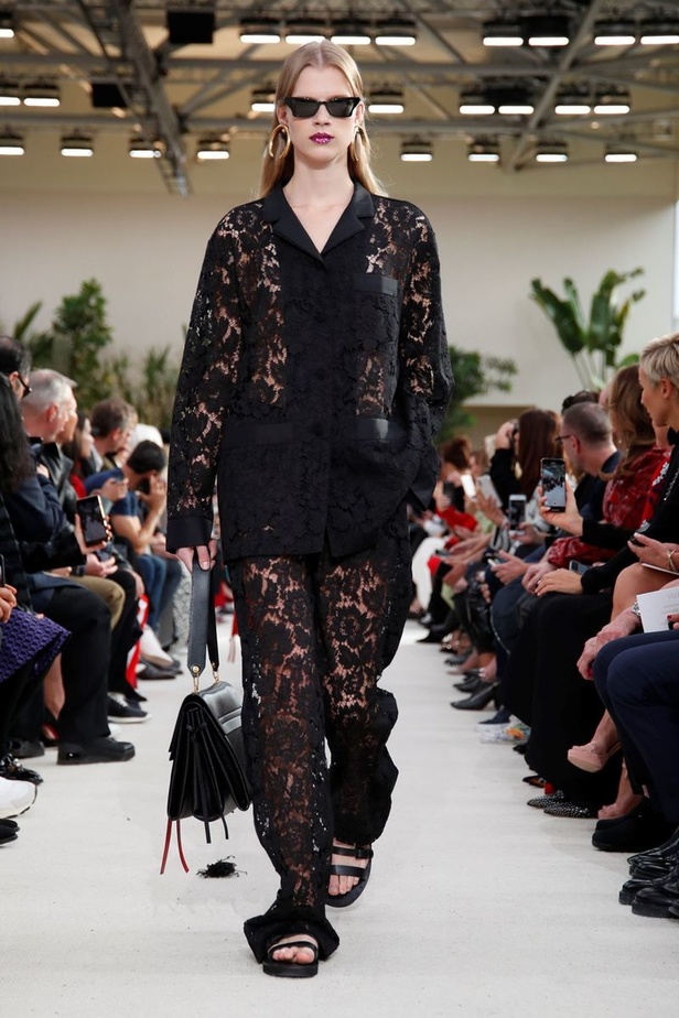 مجموعة فالنتينو لموسم ربيع وصيف 2019