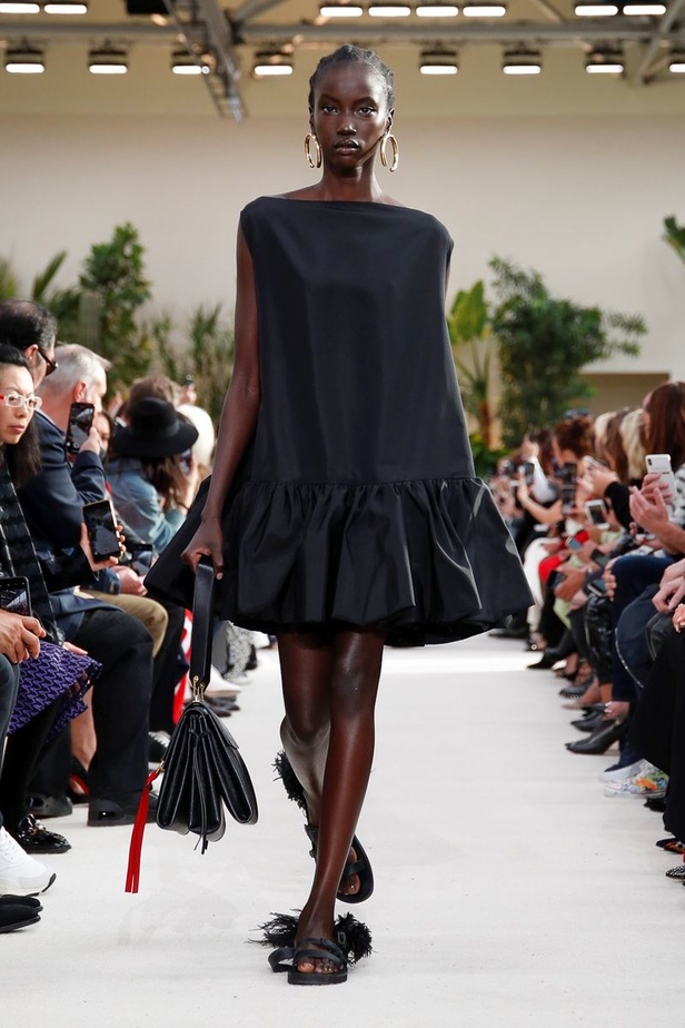 مجموعة فالنتينو لموسم ربيع وصيف 2019