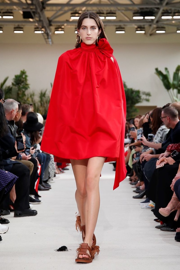 مجموعة فالنتينو لموسم ربيع وصيف 2019