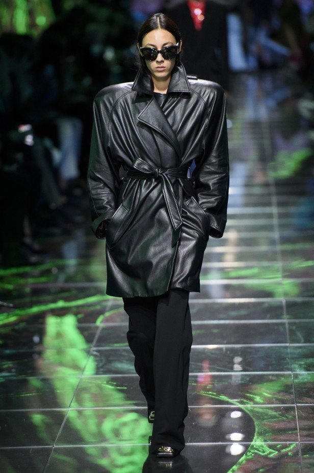 مجموعة Balenciaga لربيع وصيف 2019