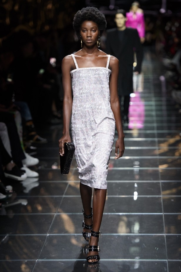 مجموعة Balenciaga لربيع وصيف 2019