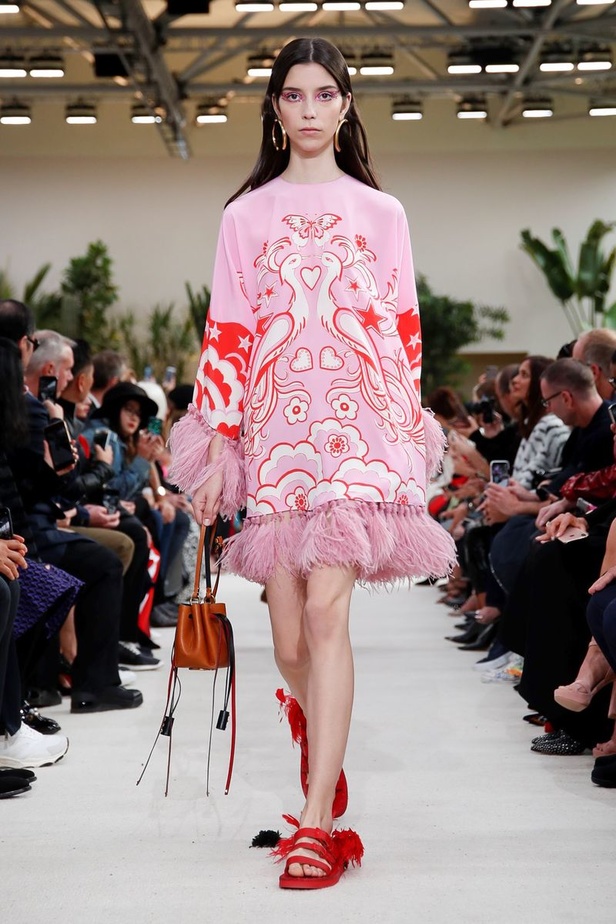 مجموعة فالنتينو لموسم ربيع وصيف 2019