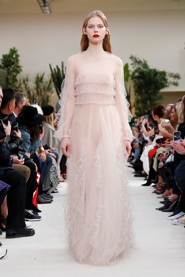 مجموعة فالنتينو لموسم ربيع وصيف 2019