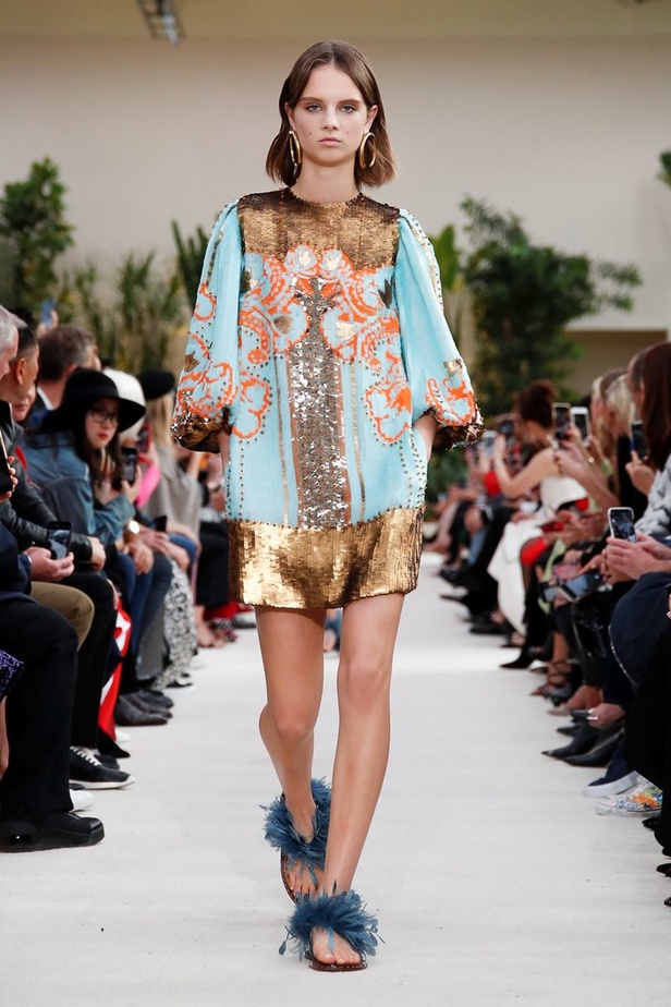 مجموعة فالنتينو لموسم ربيع وصيف 2019