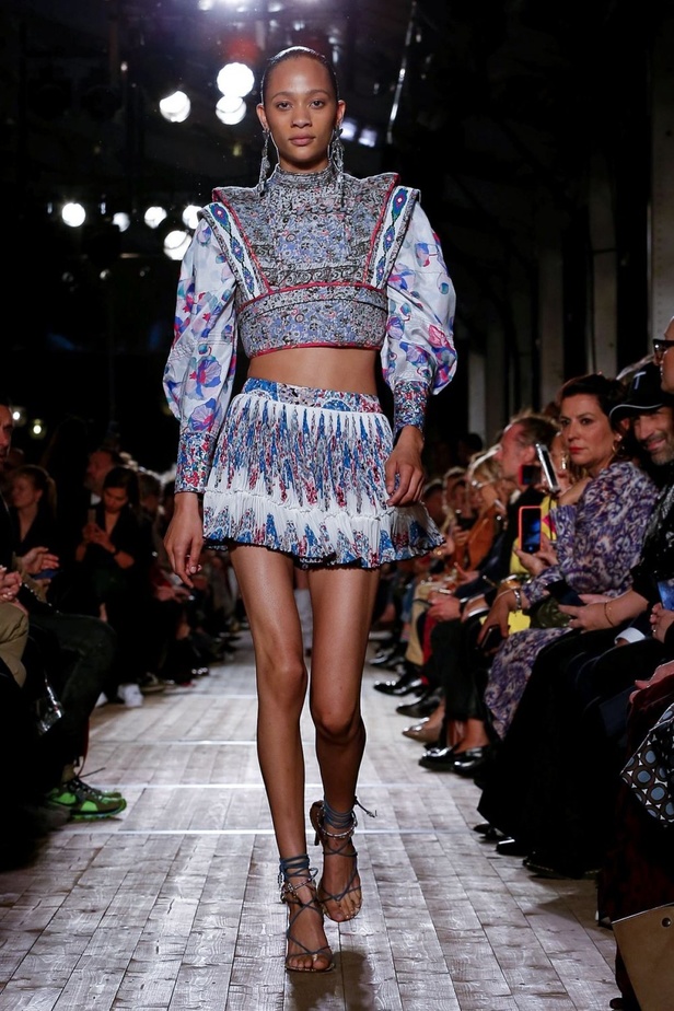 اسبوع الموضة في باريس 2019 مجموعة الالبسة الجاهزة من إيزابيل مارانت لربيع وصيف 2020