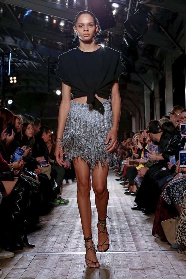 اسبوع الموضة في باريس 2019 مجموعة الالبسة الجاهزة من إيزابيل مارانت لربيع وصيف 2020