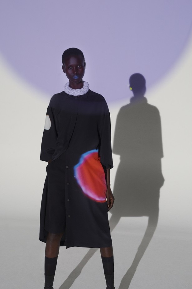 عرض أزياء Dries Van Noten لمجموعة ربيع وصيف 2021 من أسبوع باريس للموضة