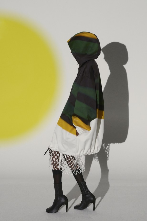 عرض أزياء Dries Van Noten لمجموعة ربيع وصيف 2021 من أسبوع باريس للموضة