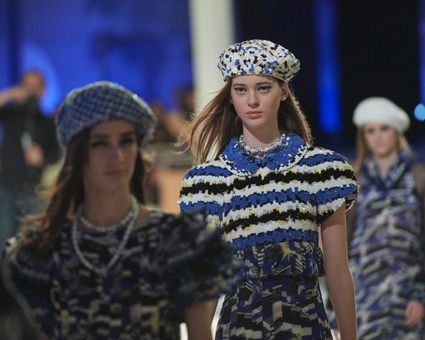  أكسسوارات القش في مجموعة شانيل كروز 2019