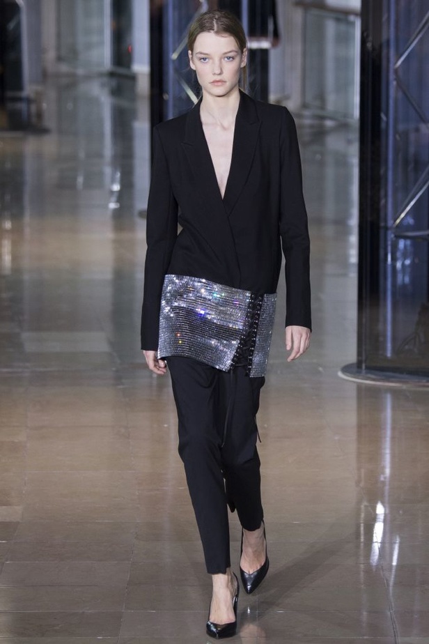 عرض انطوني فاكاريلو لخريف وشتاء 2016-2017