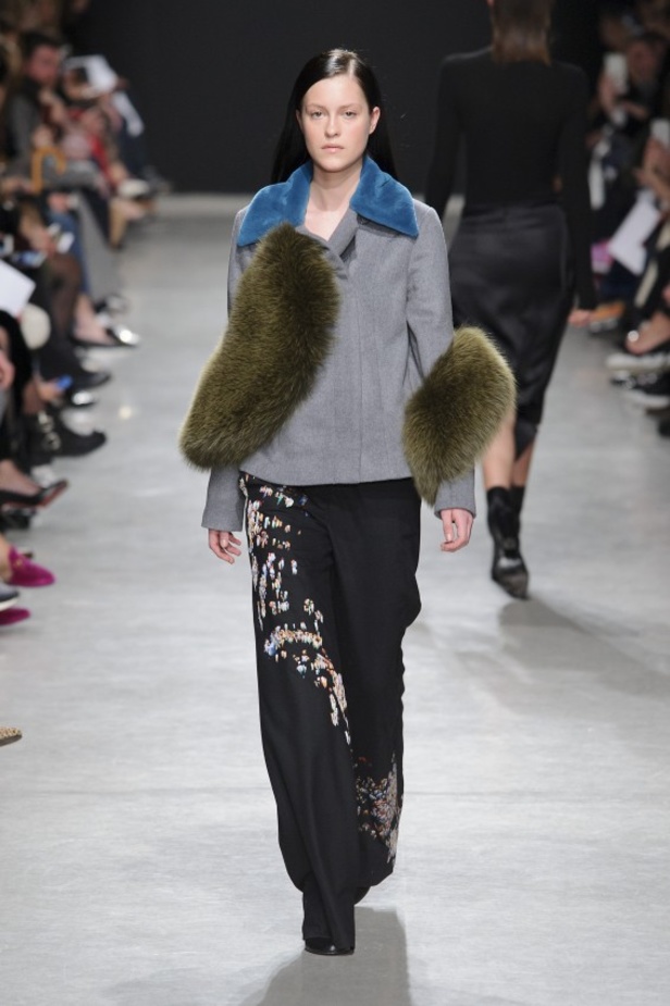 مجموعة Guy Laroche الكلاسيكية لخريف وشتاء 2017