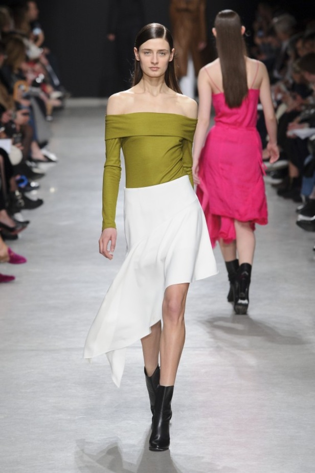 مجموعة Guy Laroche الكلاسيكية لخريف وشتاء 2017