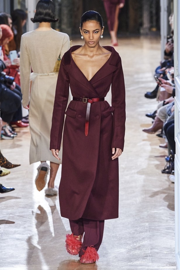 عرض أزياء Altuzarra خلال اسبوع الموضة في باريس لخريف وشتاء 2020-2021