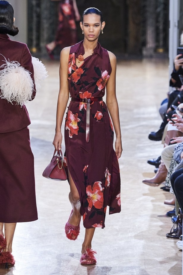 عرض أزياء Altuzarra خلال اسبوع الموضة في باريس لخريف وشتاء 2020-2021