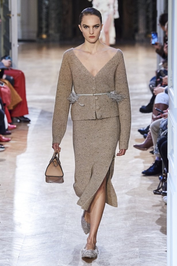 عرض أزياء Altuzarra خلال اسبوع الموضة في باريس لخريف وشتاء 2020-2021