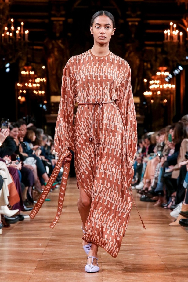 مجموعة ستيلا مكارتني لموسم خريف وشتاء 2020-2021